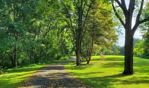 Approach to property on private road