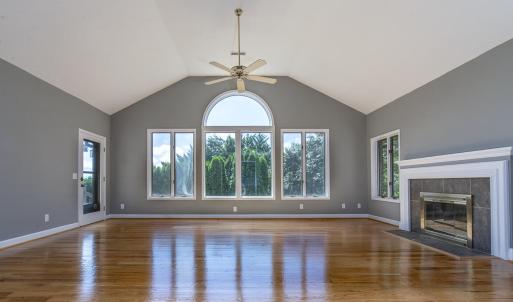 Great Rm with door to back deck