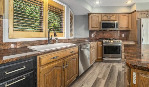 MLS 150 Forest Hill View-21