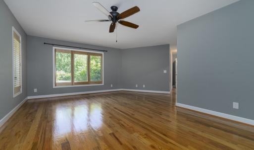 Primary Suite BR front yard views