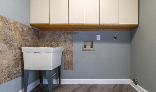 Laundry Rm with w/d hookups