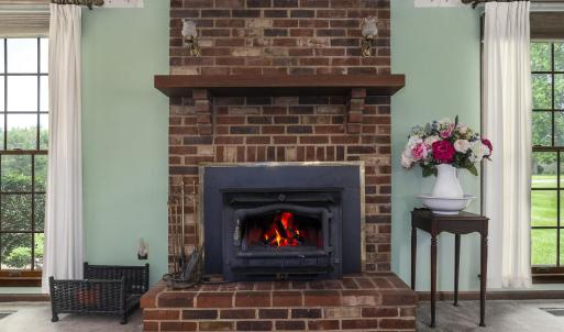 Fireplace - wood burning
