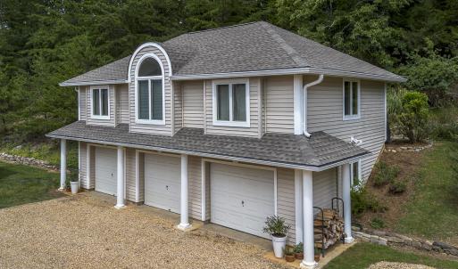 Detached Garage