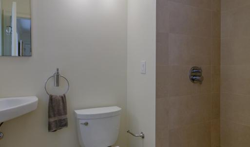 Bedroom 2 Ensuite Bath