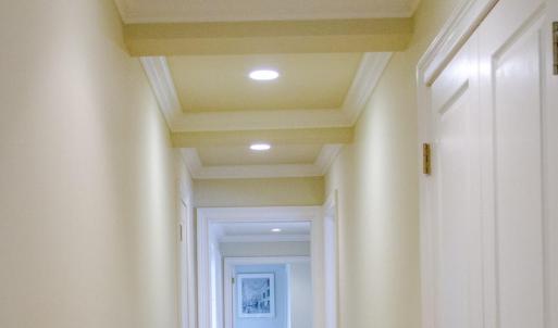 Elegant moldings
