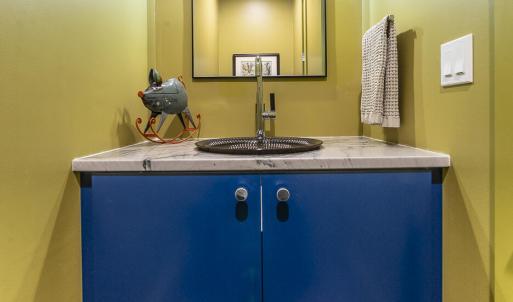 Lovely half bath