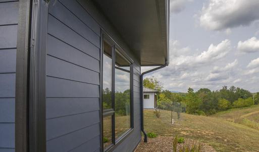 Architectual overhang