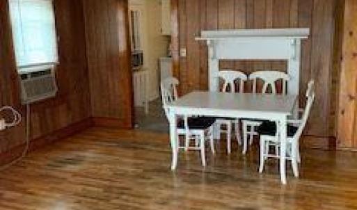 620 E 21st liv-din