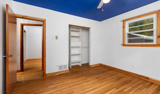 1567BlueGrassHollowRd28