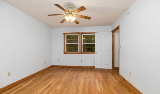 1567BlueGrassHollowRd34