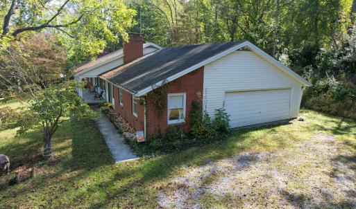 Farmhouse100125103