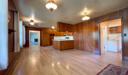 Farmhouse100125058