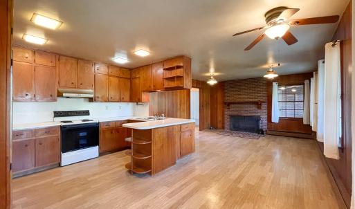 Farmhouse100125054