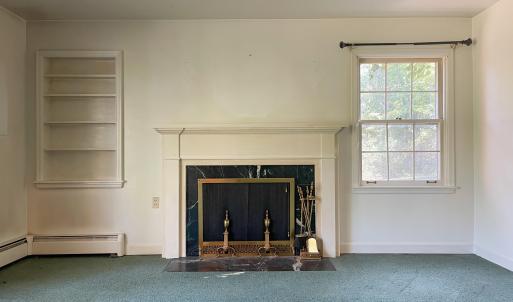 Farmhouse100125037