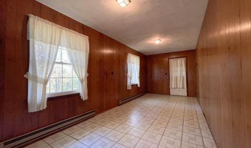 Farmhouse100125031