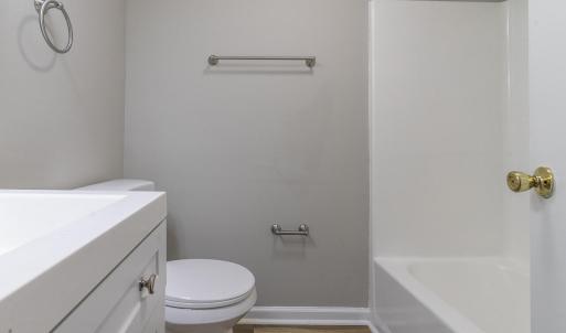 3660 Union Church Rd bath 2