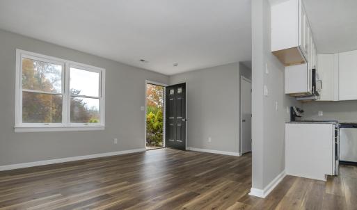 3660 Union Church Rd living room