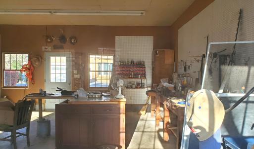 garage wkshp interior