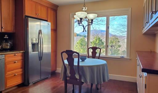 kitchen with House Mtn view