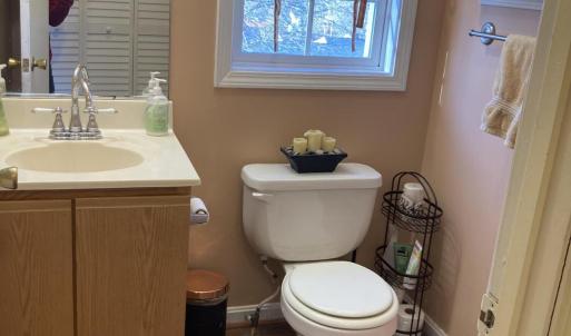 1847 Hawthorne Half bath on main