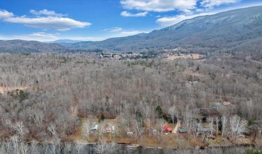 81-DJI_20251215104011_0034_D_MIB