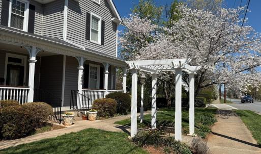 Photo #1 of 805 Longwood Avenue, Bedford, VA 1.1 acres