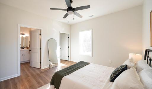Photo #7 of 128 Brenleigh Court, Lynchburg, VA