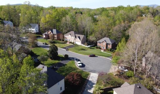 Photo #4 of 352 Wild Turkey Road, Lynchburg, VA 0.4 acres