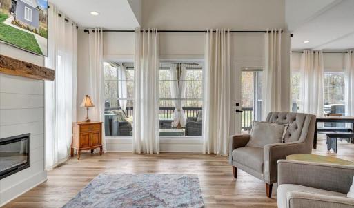 Photo #8 of 111 Retreat Lane, Huddleston, VA 0.2 acres