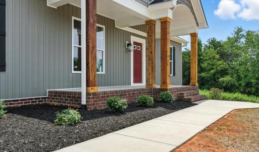 Photo #3 of 8666 Hat Creek Road, Brookneal, VA 1.6 acres