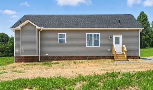 Photo #5 of 8666 Hat Creek Road, Brookneal, VA 1.6 acres