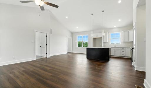 Photo #6 of 8666 Hat Creek Road, Brookneal, VA 1.6 acres