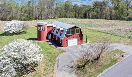 Photo #2 of 103 Crestview Road, Wirtz, VA 3.0 acres