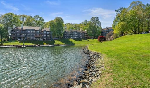 Photo #38 of 75 Dockside Circle, Moneta, VA