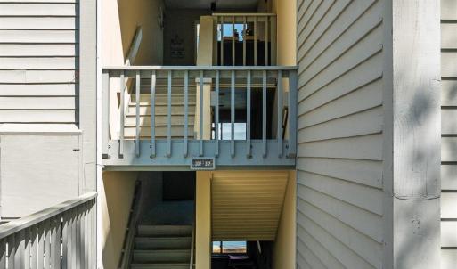 Photo #8 of 75 Dockside Circle, Moneta, VA