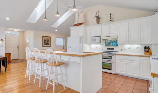 Photo #16 of 806 Cedar Key Lane, Huddleston, VA 1.7 acres