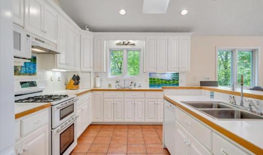 Photo #14 of 806 Cedar Key Lane, Huddleston, VA 1.7 acres
