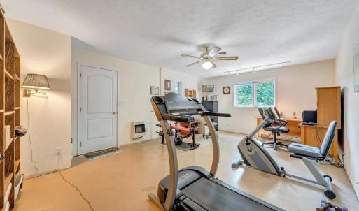 Photo #40 of 806 Cedar Key Lane, Huddleston, VA 1.7 acres