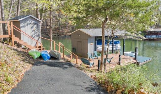 Photo #5 of 806 Cedar Key Lane, Huddleston, VA 1.7 acres