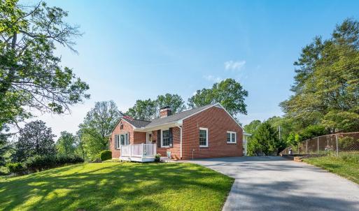Photo #1 of 1235 Ashland Circle, Bedford, VA 0.4 acres