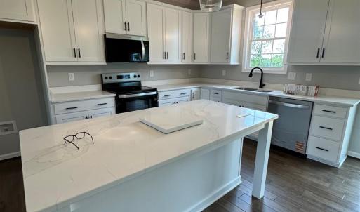 Photo #15 of 1493 Buck Creek Rd, Appomattox, VA 1.0 acres