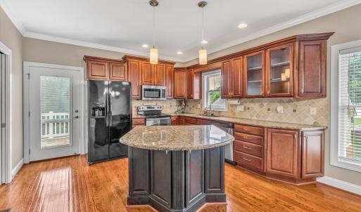 Photo #11 of 1145 Cranberry Court, Moneta, VA 0.1 acres