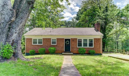 Photo #2 of 1026 Oakmont Circle, Lynchburg, VA 0.6 acres