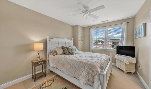 Photo #24 of 100 Bridgewater Pointe Place, Moneta, VA