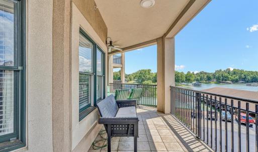 Photo #13 of 100 Bridgewater Pointe Place, Moneta, VA