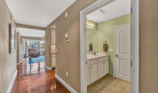 Photo #3 of 100 Bridgewater Pointe Place, Moneta, VA