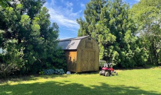 Photo #7 of 202 Leftwich Street, Gretna, VA 0.5 acres