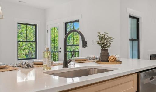 Photo #12 of 1037 Westerham Court, Huddleston, VA 0.4 acres