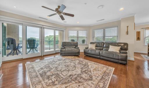 Photo #4 of 100 Bridgewater Pointe Place, Moneta, VA