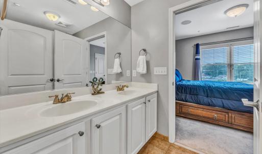 Photo #28 of 100 Bridgewater Pointe Place, Moneta, VA
